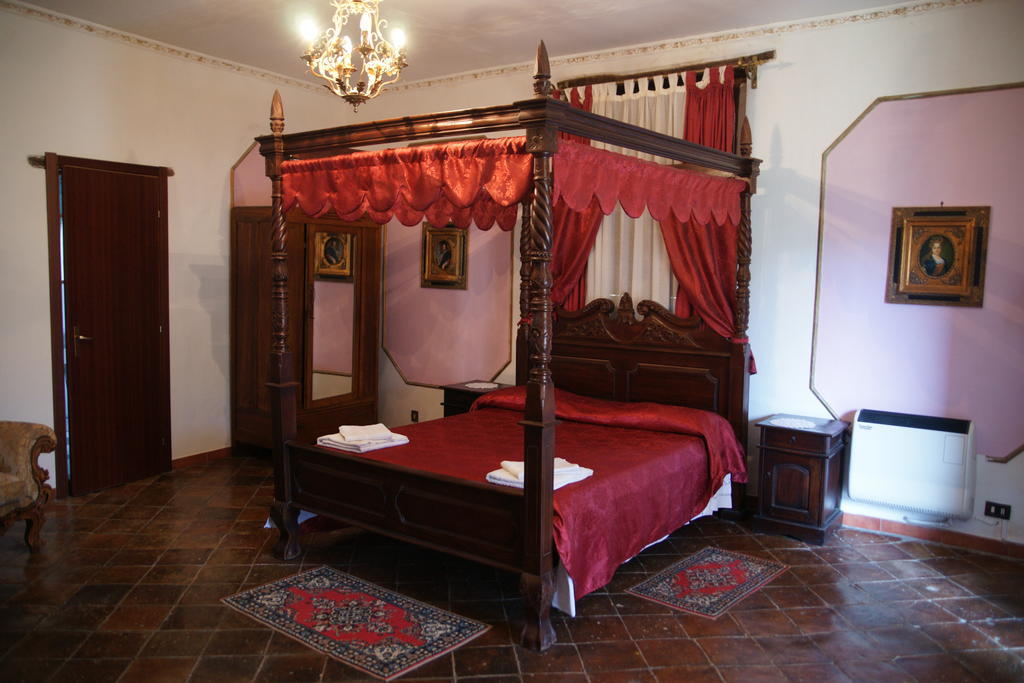 L'Anticocasale Casa de hóspedes Altomonte Quarto foto