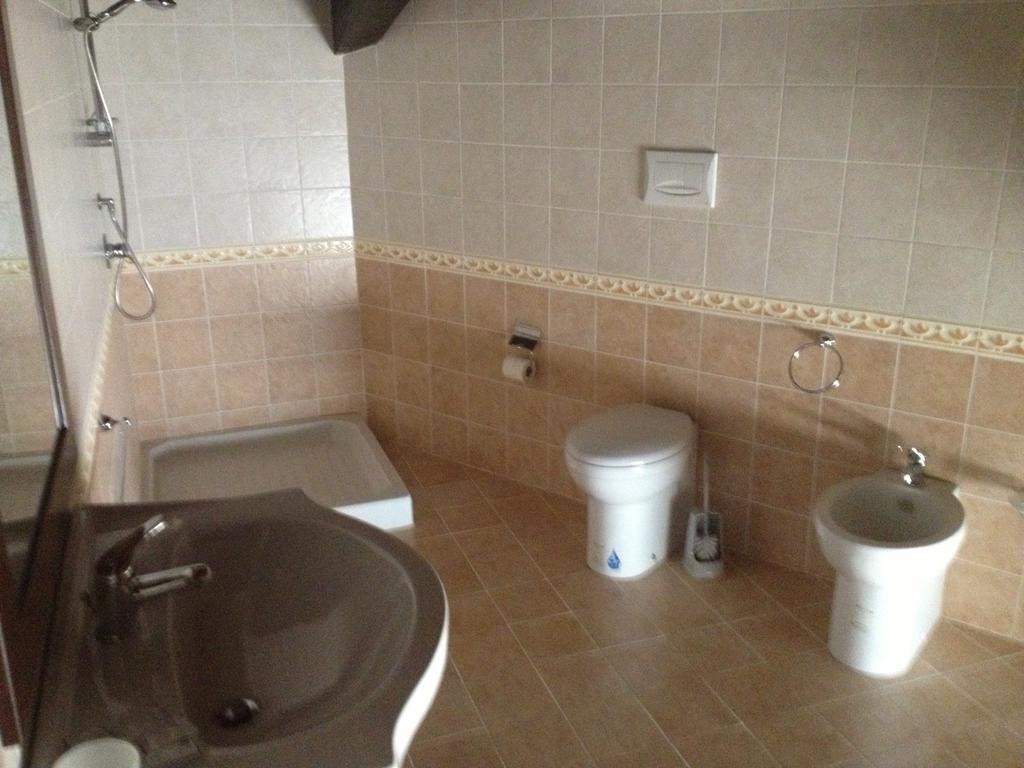 L'Anticocasale Casa de hóspedes Altomonte Quarto foto