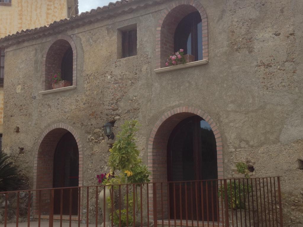 L'Anticocasale Casa de hóspedes Altomonte Exterior foto